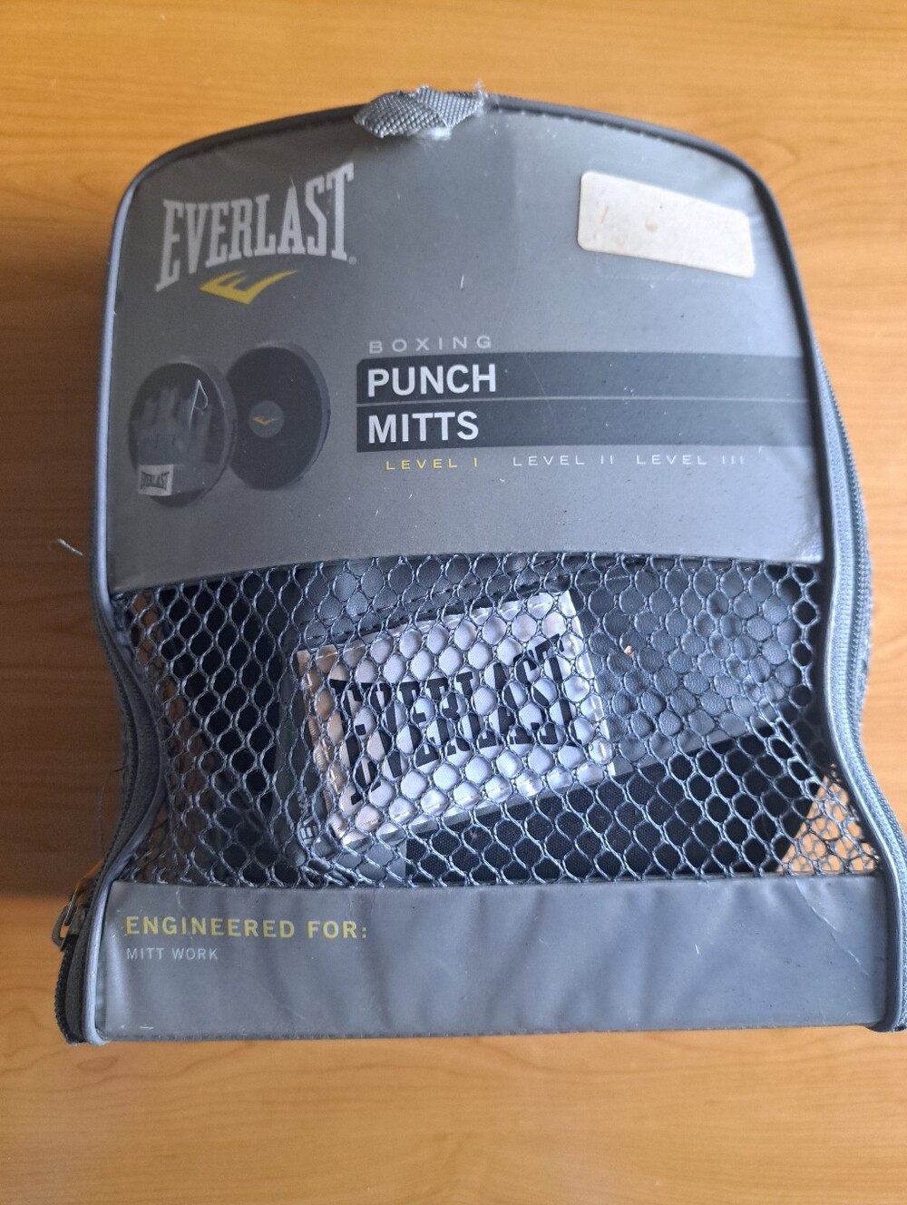 Everlast Black and Gray Punch Mitts Unisex
